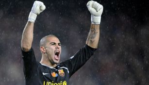 Víctor Valdés, en festejo con el Barcelona