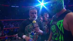 Dr.Wagner Jr. entrega su máscara a Psycho Clown