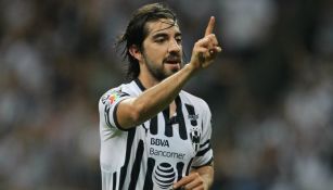 Pizarro, en festejo de gol con Rayados