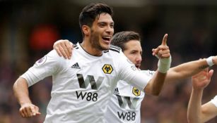 Raúl Jiménez, en festejo de gol con Wolves