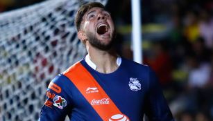 Cavallini celebra un gol con Puebla