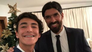 Diego Abreu, junto a su padre Sebastián Abreu