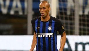 Joao Miranda, durante un duelo con el Inter 