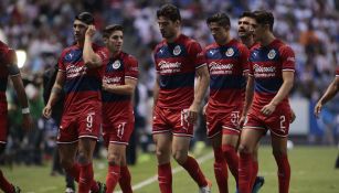 Jugadores de Chivas al final del duelo vs Puebla