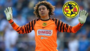 Guillermo Ochoa en un partido con América