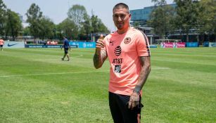 Nico Castillo durante un entrenamiento con América