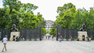 Una de las entradas del Bosque de Chapultepec