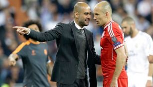 Guardiola da indicaciones a Robben en la Champions 