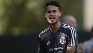 Diego Reyes se 'molesta' en un entrenamiento