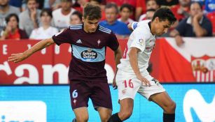 Jesús Navas y Denis Suárez durante el Sevilla contra Celta