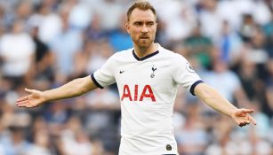 Christian Eriksen, durante un duelo con el Tottenham 