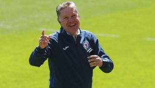 Ricardo Peláez durante un entrenamiento de Cruz Azul 