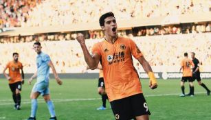 Raúl Jiménez, en festejo de gol con Wolves