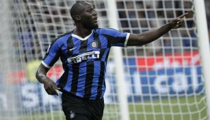 Romelu Lukaku celebrando una anotación con Inter de Milan