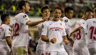 Chicharito festeja su gol ante el Qarabag