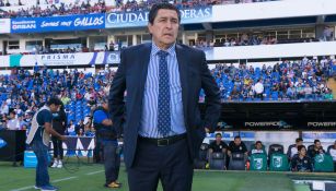 Luis Fernando Tena, en un duelo de Liga MX