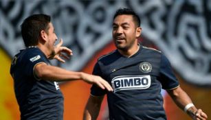 Marco Fabián celebra un gol en la MLS