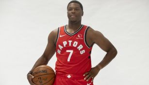 Kyle Lowry posando para la cámara