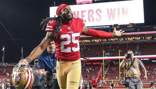 Richard Sherman celebra el triunfo de los 49ers sobre los Browns