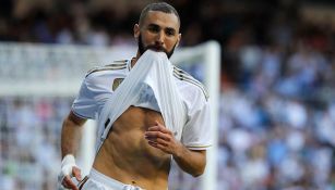 Benzema festeja gol con Real Madrid 