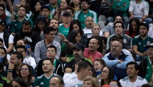 Aficionados del Tri en el juego frente a Panamá