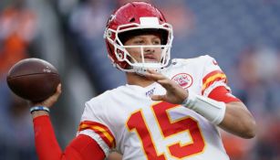 Mahomes, en un calentamiento de Chiefs