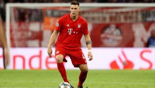 Niklas Süle con el esférico en un juego del Bayern