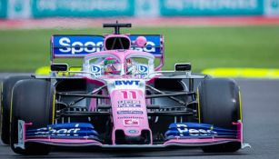 Checo Pérez durante una práctica del Gran Premio de México