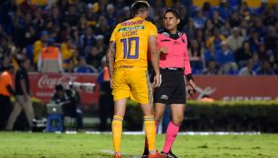 Gignac reclama duramente al silbante 