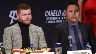 Canelo en conferencia de prensa con Óscar De la Hoya