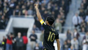 Carlos Vela celebra un gol con Los Angeles FC