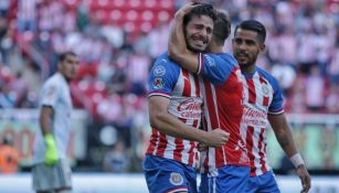 Club Guadalajara en partido ante Tigres