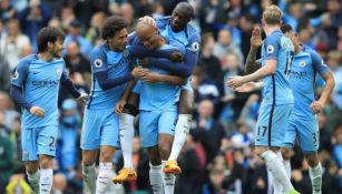 Jugadores del Manchester City celebrando una anotación