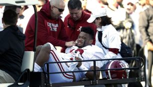 Tua Tagovailoa abandona el campo en el 'carrito de las desgracias'