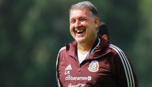 Gerardo Martino dirige una práctica de la Selección Nacional