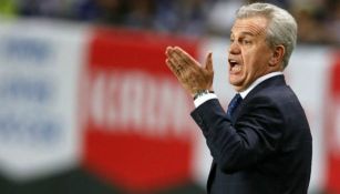 Javier Aguirre dirigiendo en Europa