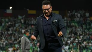 Antonio Mohamed en el partido entre Santos y Monterrey