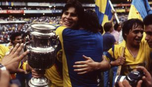 América celebrando el campeonato ante Chivas