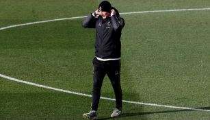 Zidane en un entrenamiento en Valdebebas 