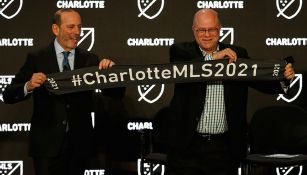 Don Garber, comisionado de la MLS, junto con David Tepper