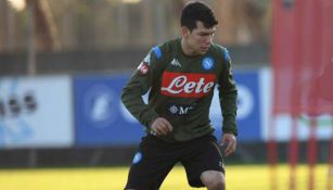 Hirving Lozano durante un entrenamiento del Napoli