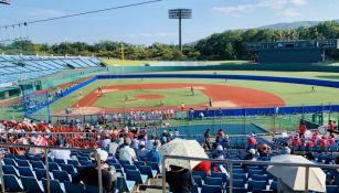 Estadio de de Fukushima en partido de Beisbol