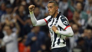 Rogelio Funes Mori celebra su anotación en la Final de Ida 