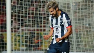 Rodolfo Pizarro celebra un gol ante Necaxa