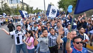 Afición de Rayados previo a partido