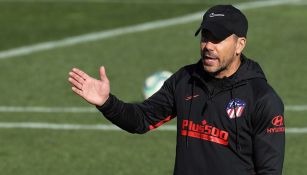 Diego Simeone en un entrenamiento con el Atleti