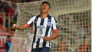 Jesús Gallardo se lamenta en juego ante Necaxa