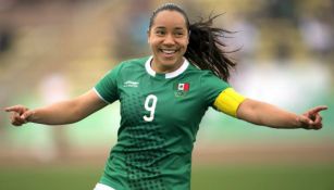 Charlyn Corral celebra su gol ante Jamaica 