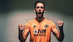 Wolves firmó a Leonardo Campana