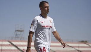 Chicharito se despidió del Sevilla